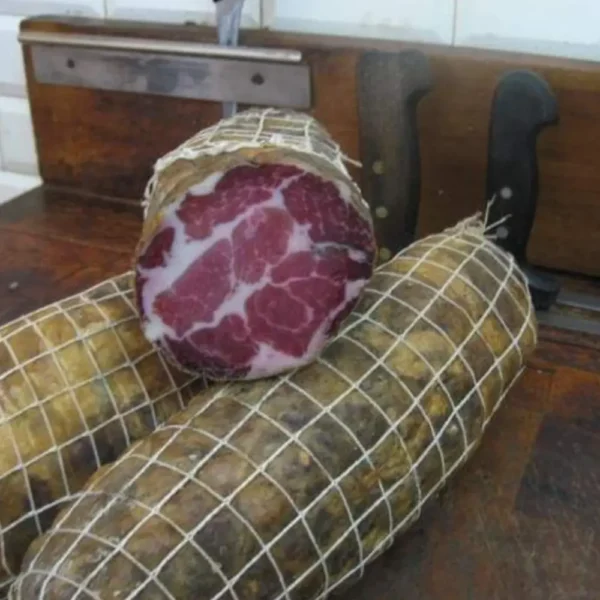 Epice et tout demi coppa corse bocognano